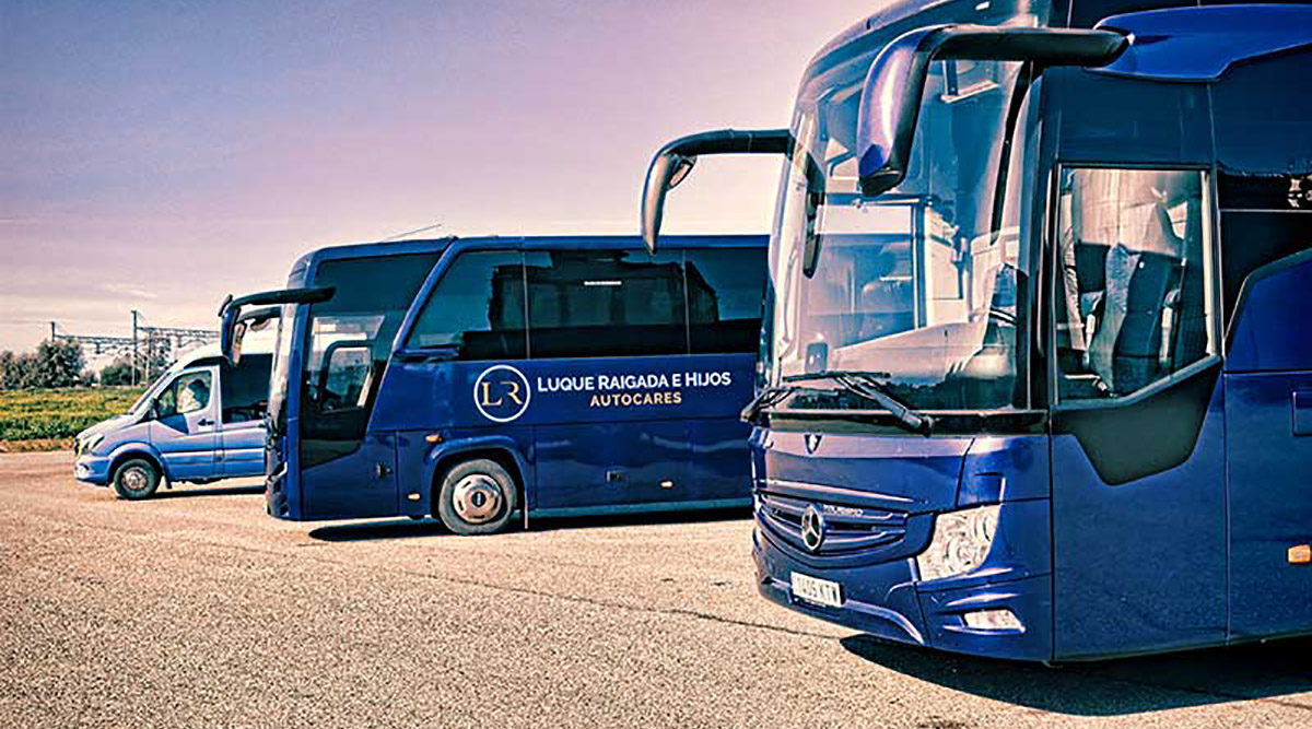 Un viaje de ensueño: Alquiler de Autobuses para bodas autbus-boda2 